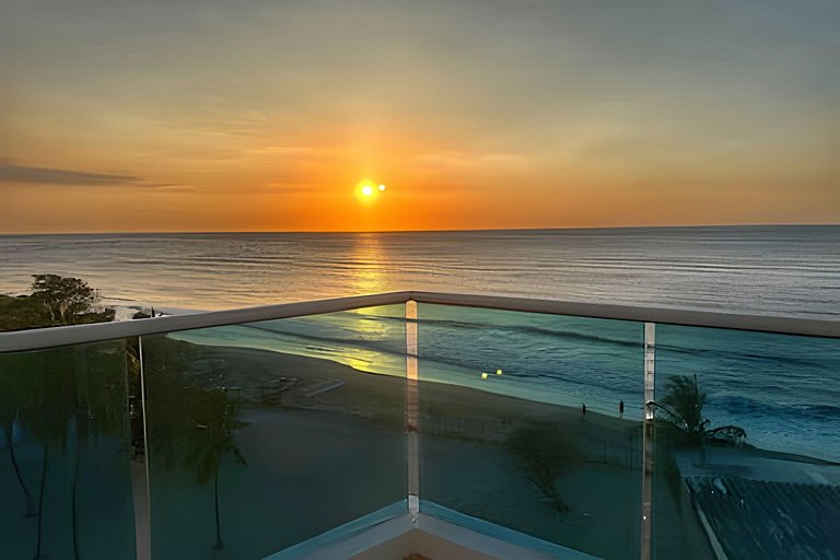 Hermoso Penthouse Playa Salguero con vista al mar