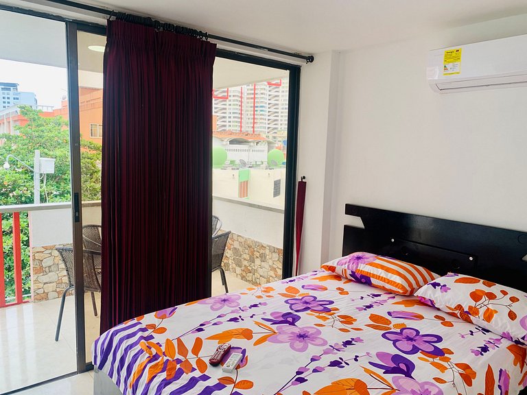 Bello apartamento Rodadero con Balcón Cerca al Mar