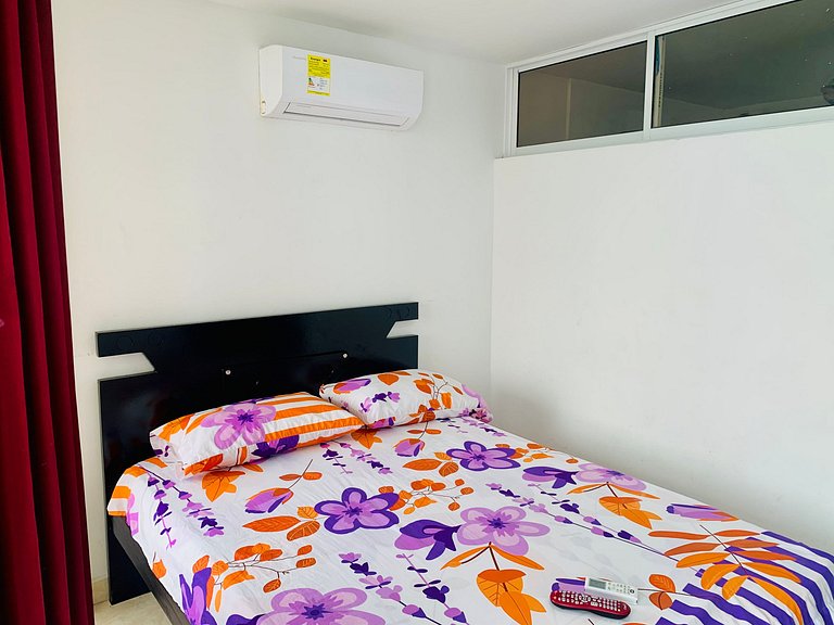 Bello apartamento Rodadero con Balcón Cerca al Mar