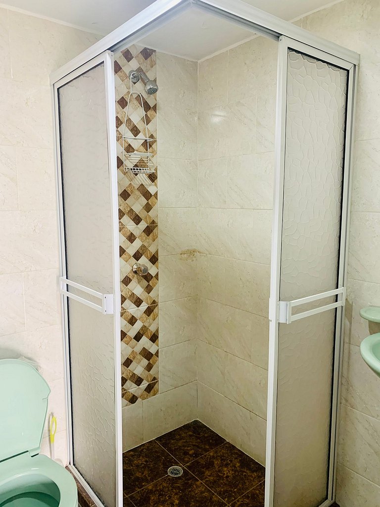 Bello apartamento Rodadero con Balcón Cerca al Mar