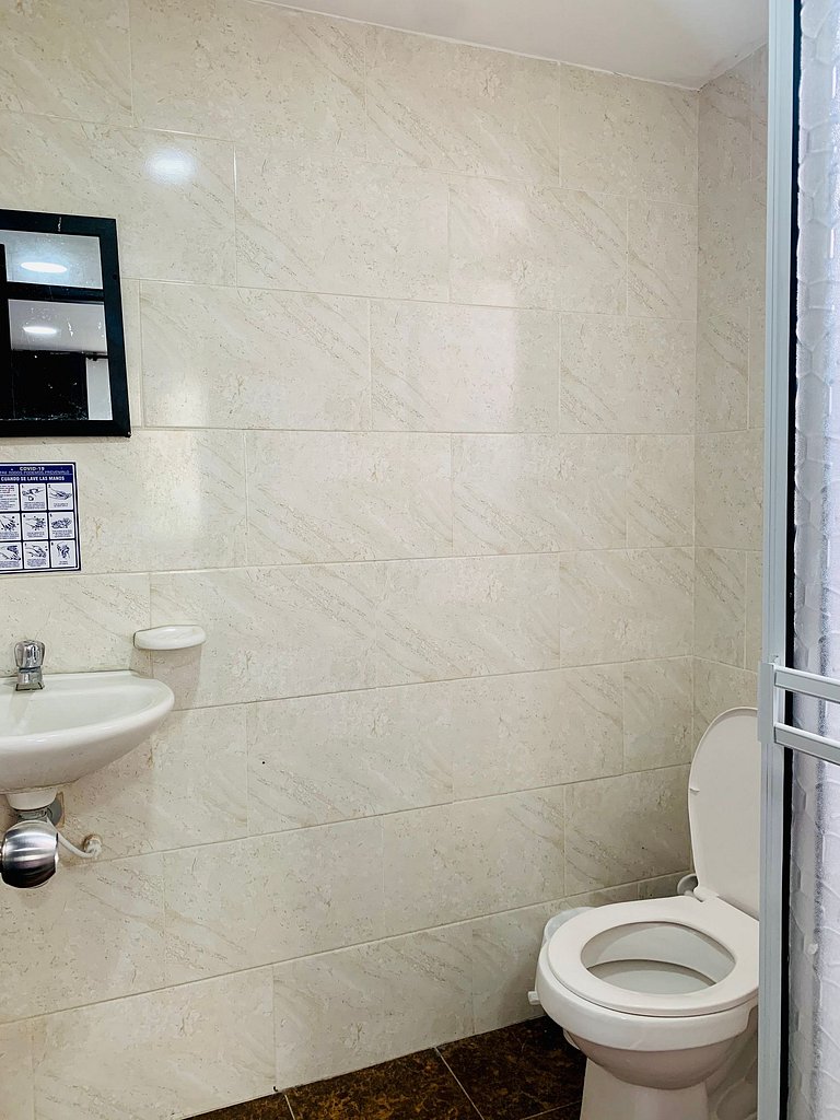 Bello apartamento Rodadero con Balcón Cerca al Mar