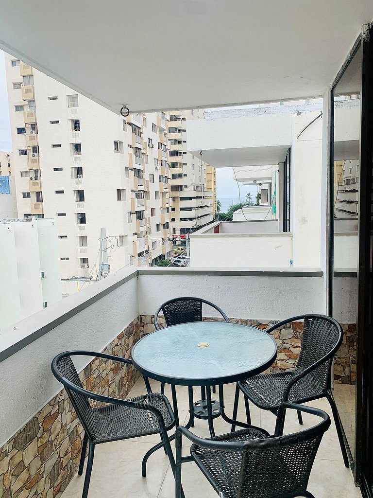 Bello apartamento Rodadero con Balcón Cerca al Mar