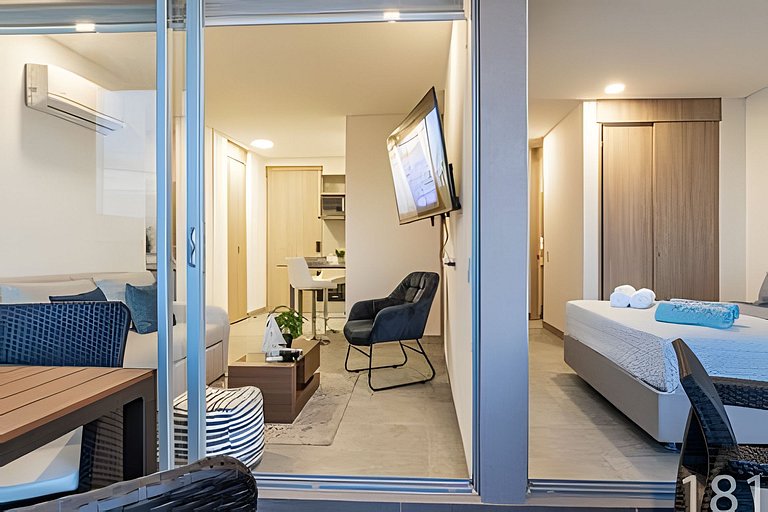 Hermoso Apartamento con Vista al Mar T1-182