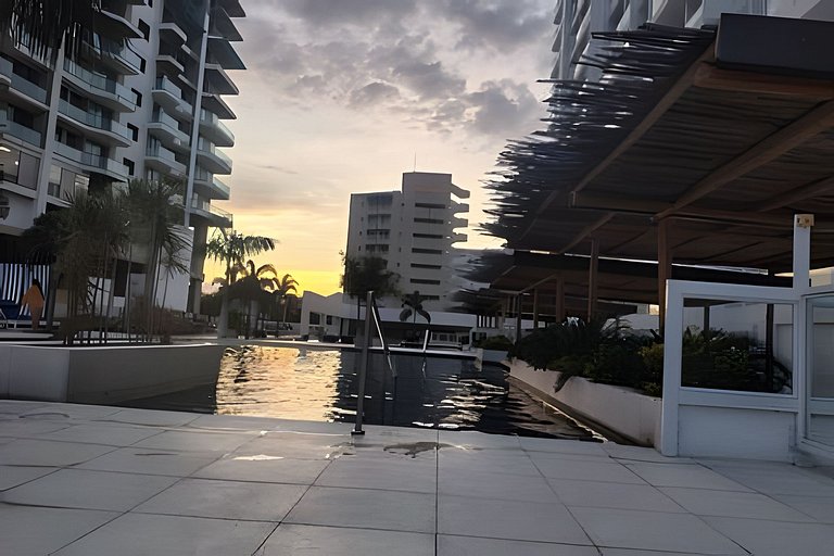 Bello y confortable Loft 150 Vista al Mar para 2