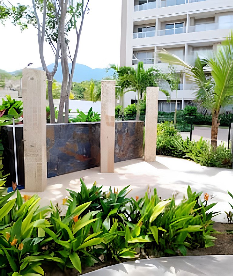 Hermoso Apartaestudio con Vista al Mar T1-187