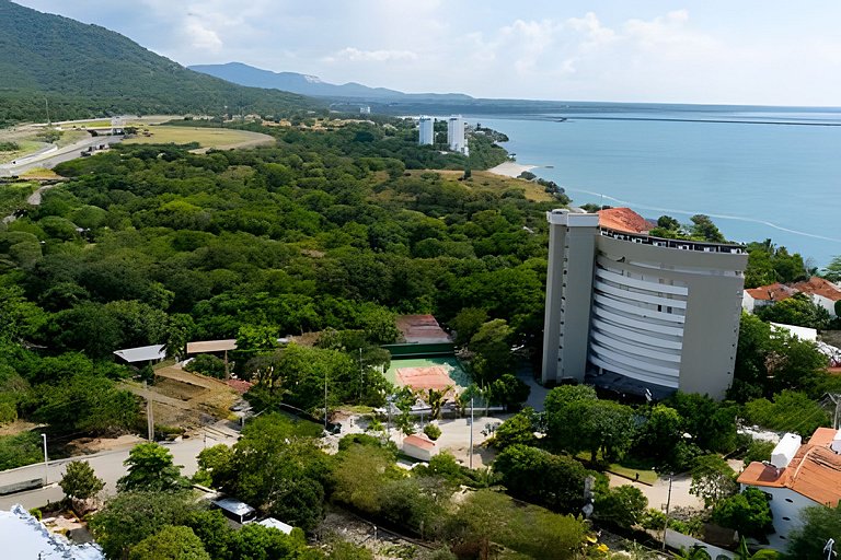 Hermoso Apartaestudio con Vista al Mar T1-187