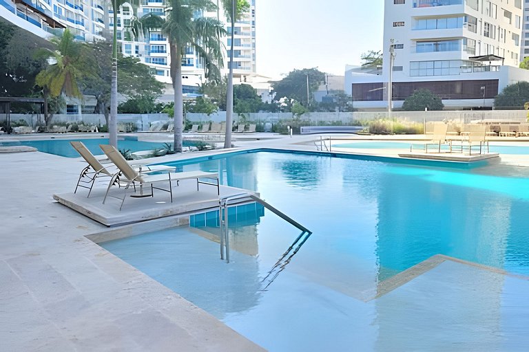 Espectacular Penthouse con Jacuzzi y Vista al Mar