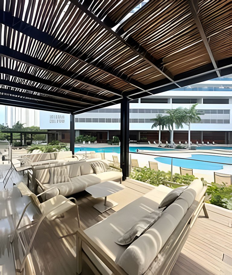 Espectacular Penthouse con Jacuzzi y Vista al Mar