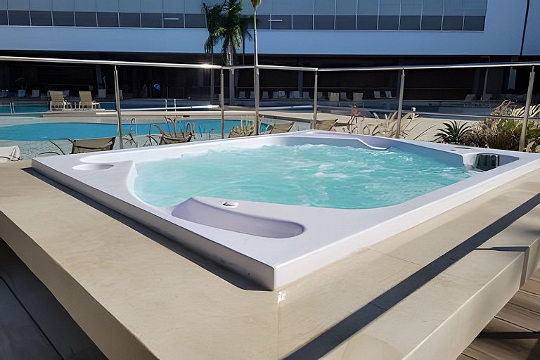 Espectacular Penthouse con Jacuzzi y Vista al Mar