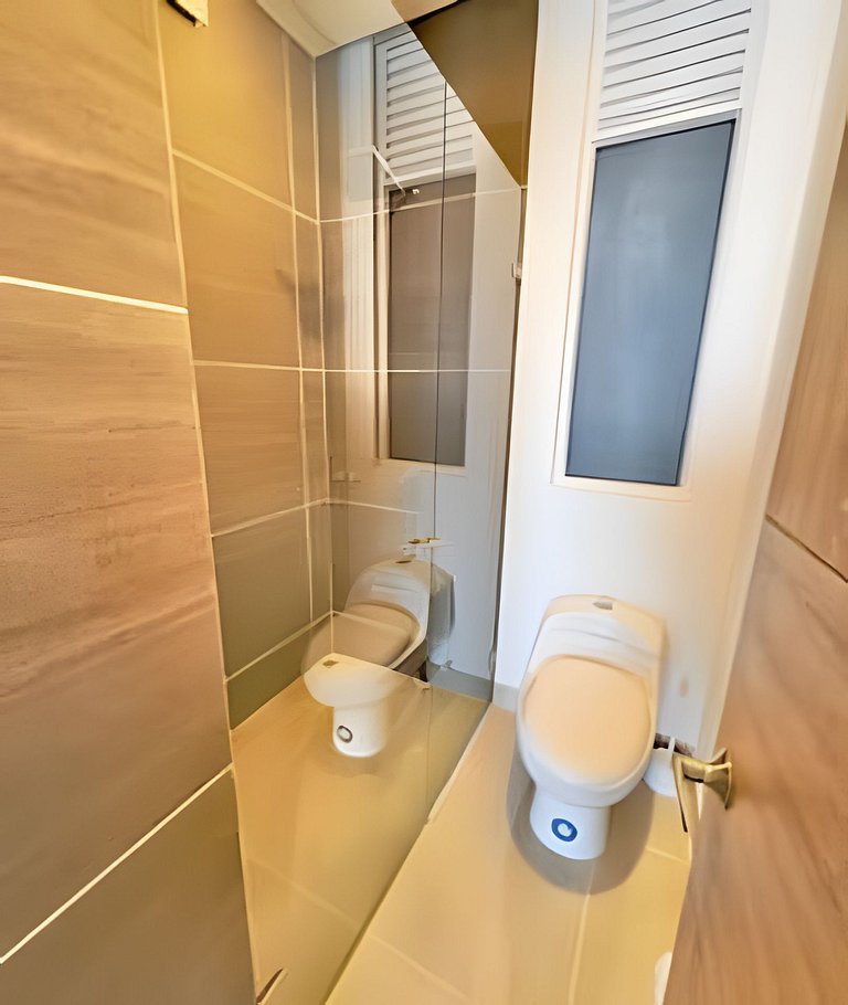 Espectacular Penthouse con Jacuzzi y Vista al Mar