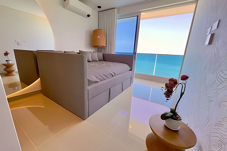 Espectacular Penthouse con Jacuzzi y Vista al Mar