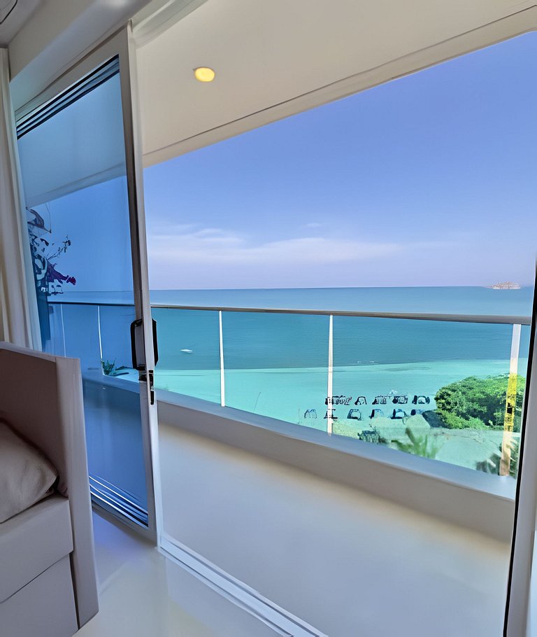 Espectacular Penthouse con Jacuzzi y Vista al Mar