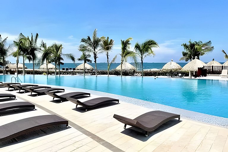 Ocean View and Modern Apartment, 8 people capacity