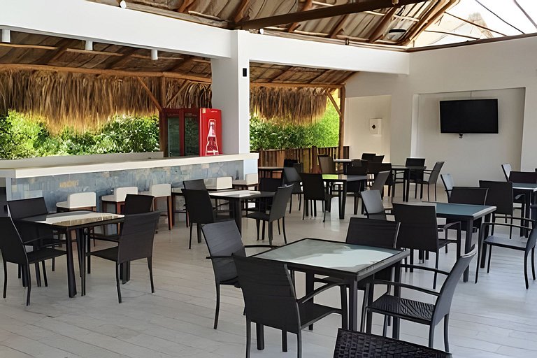 Ocean View and Modern Apartment, 8 people capacity