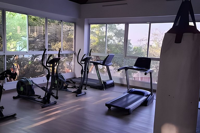 Ocean View and Modern Apartment, 8 people capacity