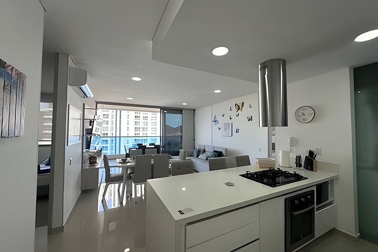 Ocean View and Modern Apartment, 8 people capacity