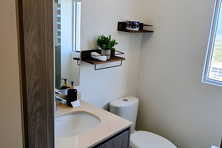 Amplio y bello Apartamento con Vista al Mar T2-158