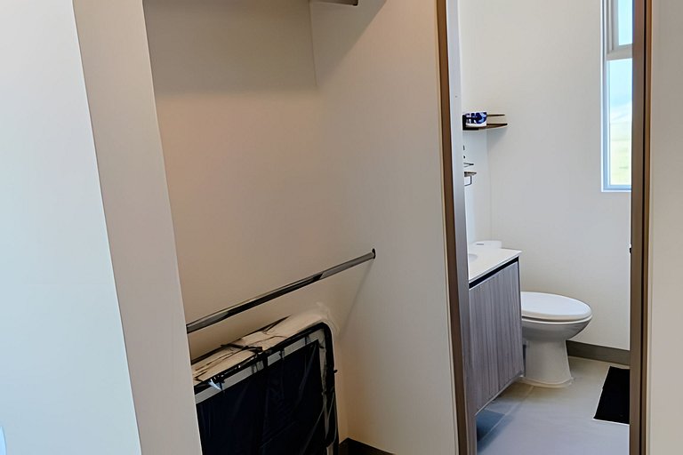 Amplio y bello Apartamento con Vista al Mar T2-158