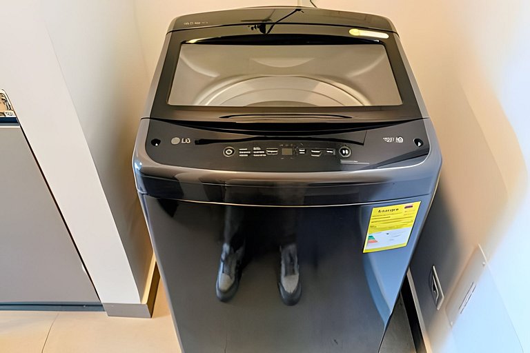 Amplio y bello Apartamento con Vista al Mar T2-158