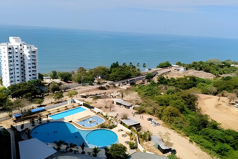 Amplio y bello Apartamento con Vista al Mar T2-158