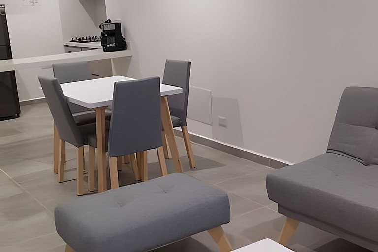 Bello Apartamento 2 habs Salguero 187 Vista al Mar