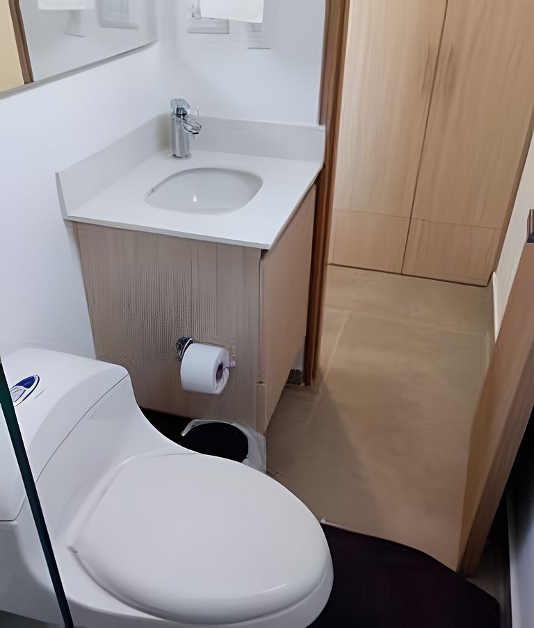 Bello Apto. 2 cuartos en Salguero 186 Vista al Mar